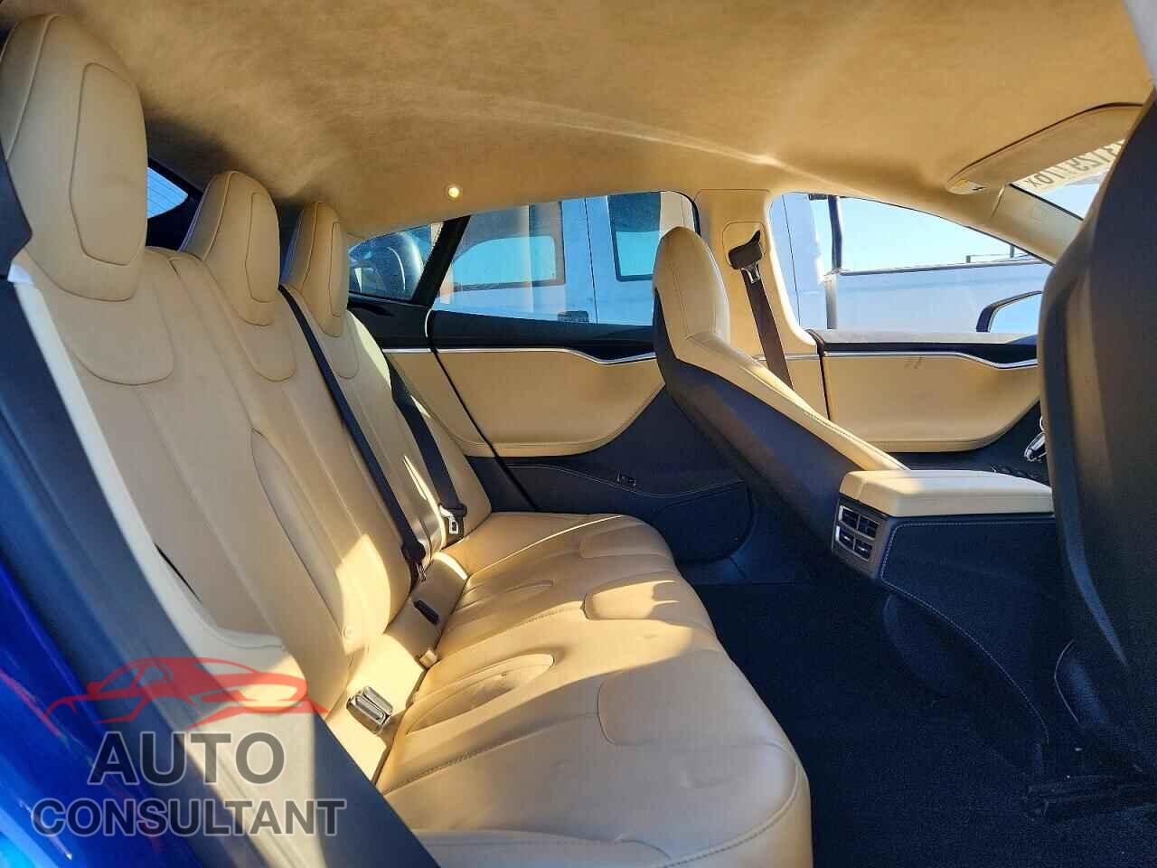 TESLA MODEL S 2015 - 5YJSA1E18FF105165