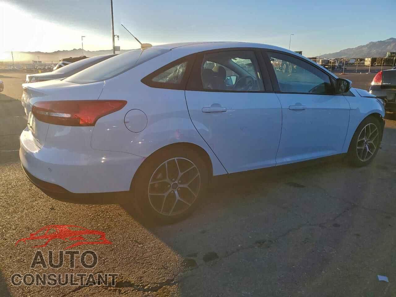 FORD FOCUS 2017 - 1FADP3H26HL343402