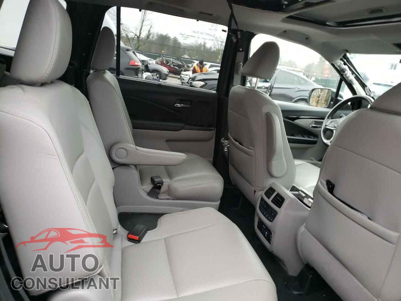 HONDA PILOT 2019 - 5FNYF6H0XKB030667