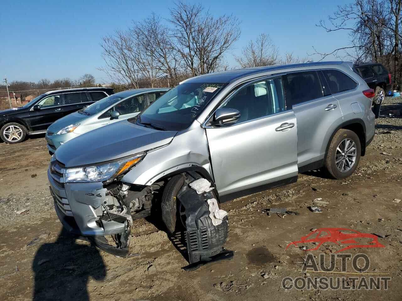 TOYOTA HIGHLANDER 2019 - 5TDJZRFHXKS587965