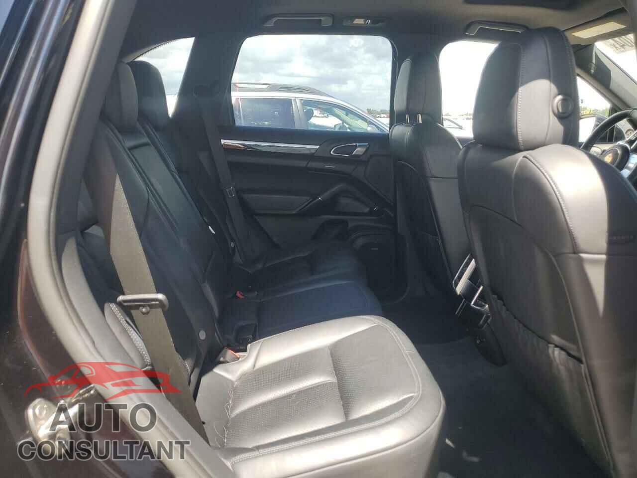 PORSCHE CAYENNE 2016 - WP1AB2A22GLA96618