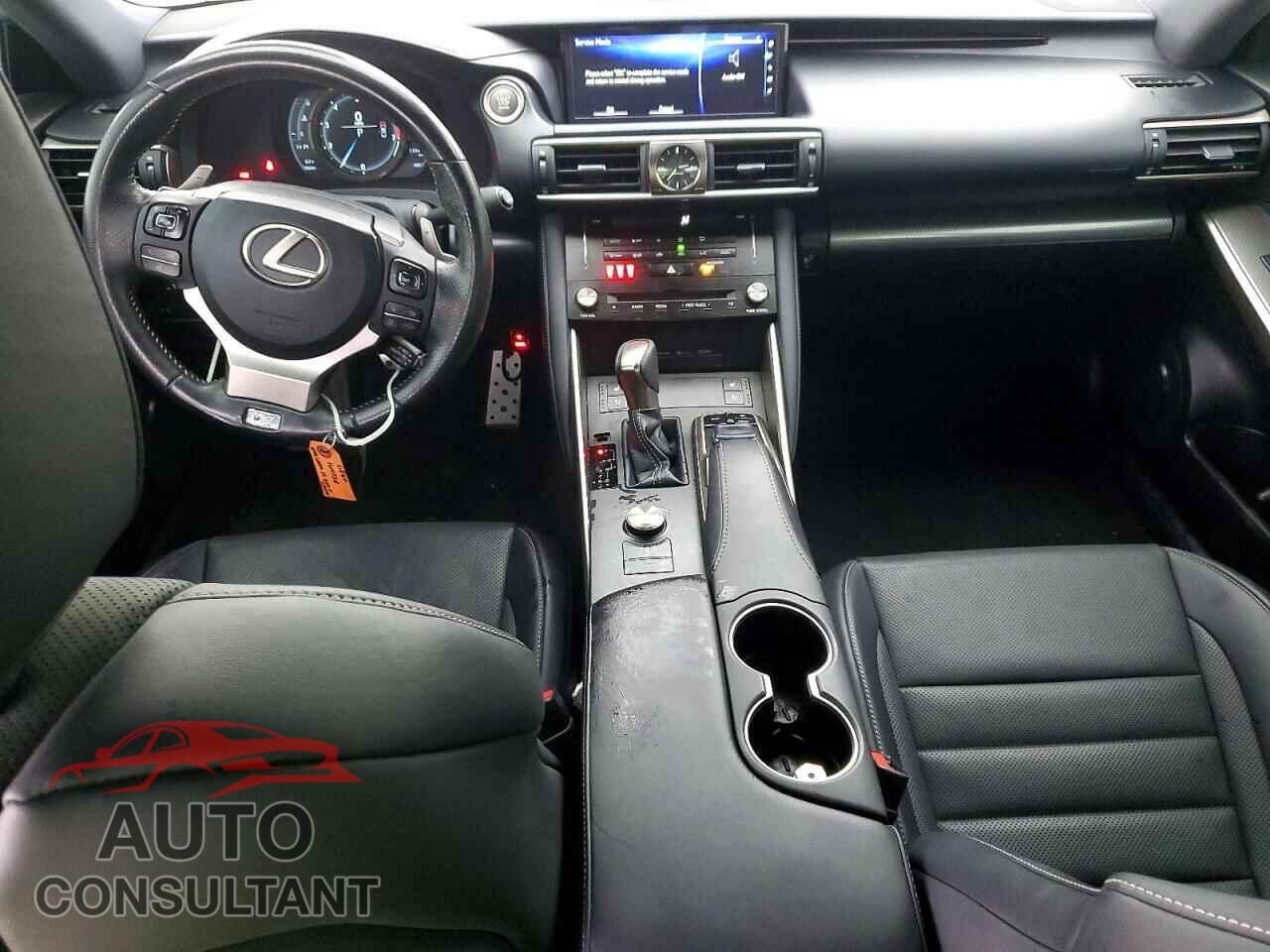 LEXUS IS 2018 - JTHBA1D28J5064751