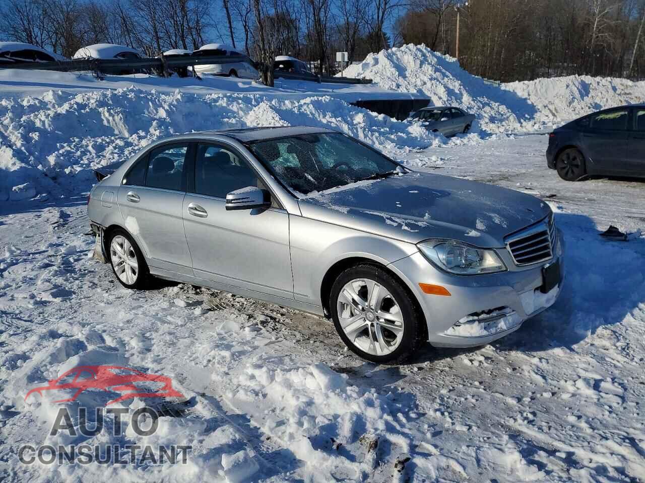 MERCEDES-BENZ C-CLASS 2012 - WDDGF8BB7CA631780