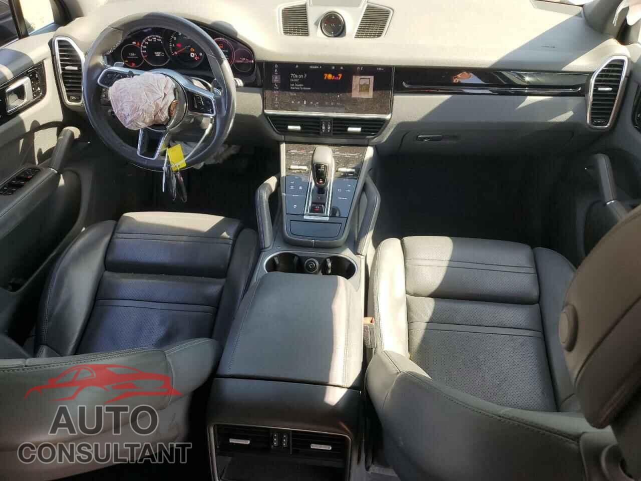 PORSCHE CAYENNE 2020 - WP1AA2AYXLDA07129