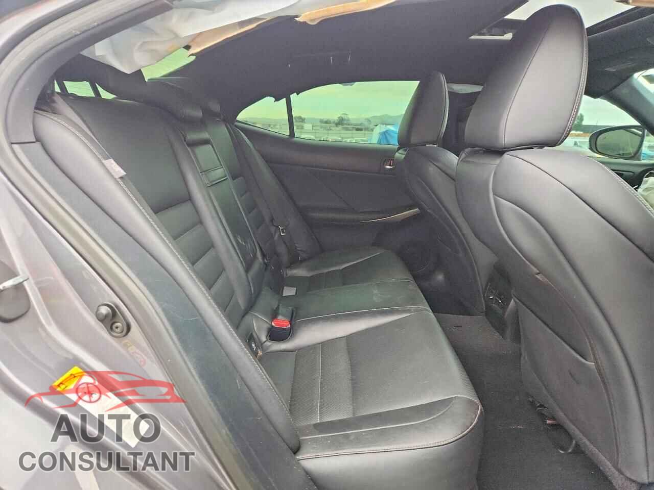 LEXUS IS 2015 - JTHBF1D23F5074399