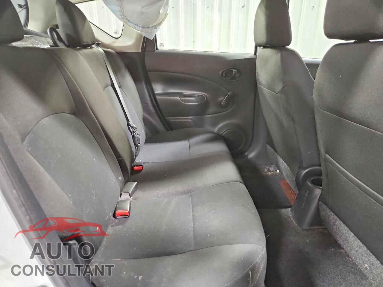 NISSAN VERSA NOTE 2015 - 3N1CE2CP1FL449043