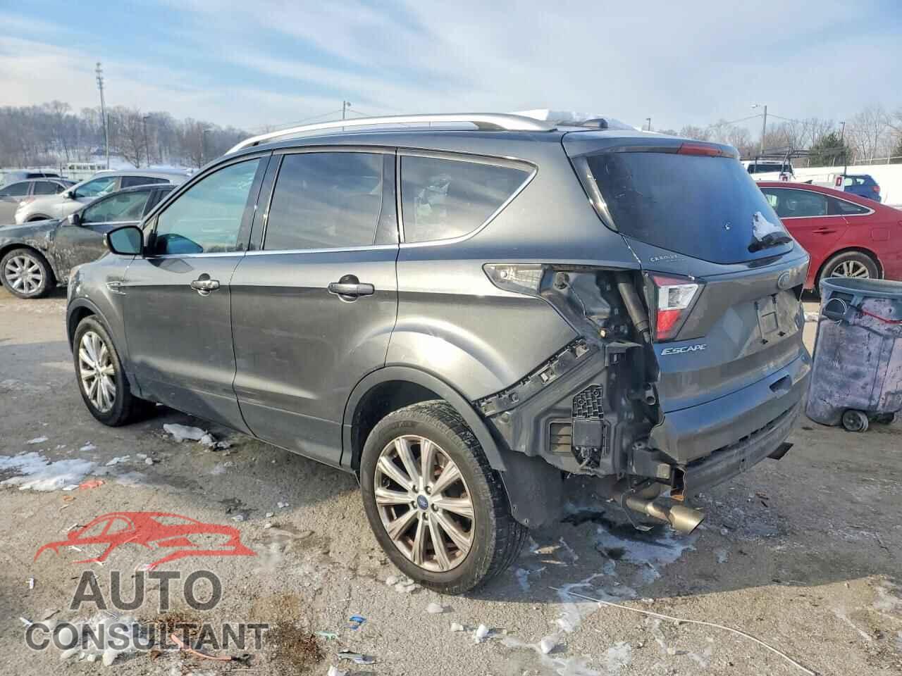 FORD ESCAPE 2017 - 1FMCU0JD5HUD18599
