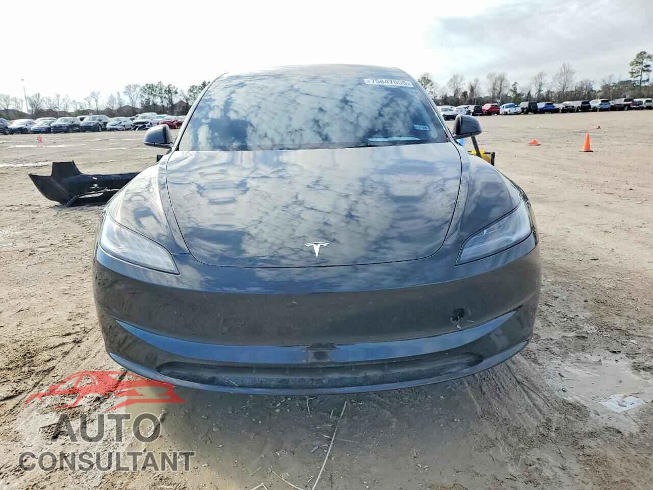 TESLA MODEL 3 2025 - 5YJ3E1EA2SF952301