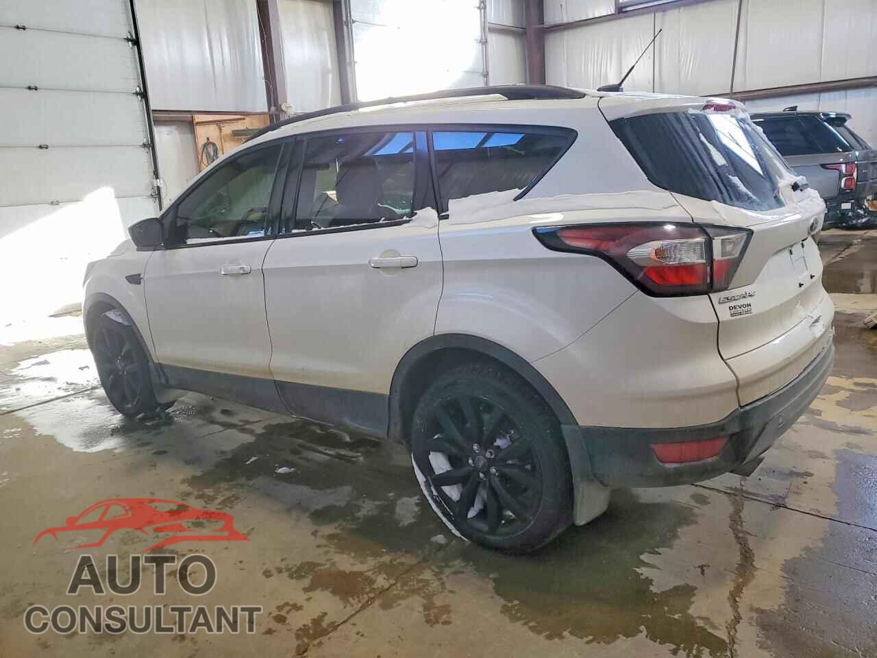 FORD ESCAPE 2017 - 1FMCU9G97HUE19344