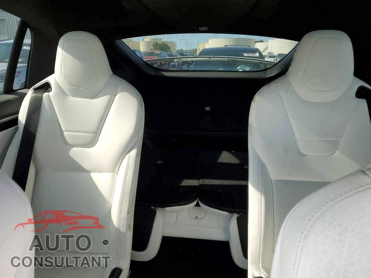 TESLA MODEL X 2017 - 5YJXCBE22HF065652