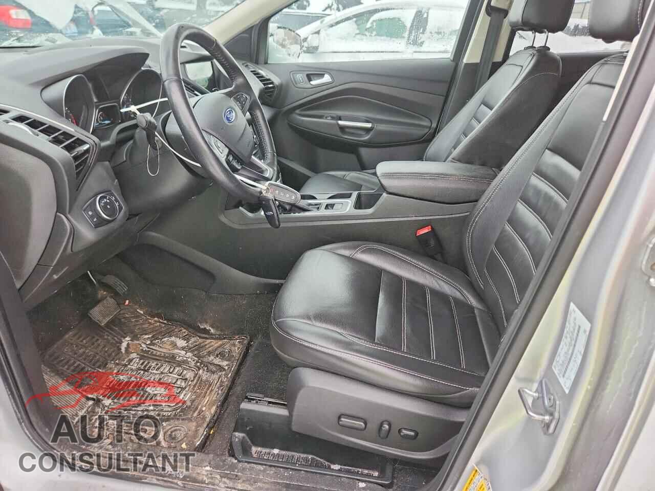 FORD ESCAPE 2017 - 1FMCU0JD3HUE69778