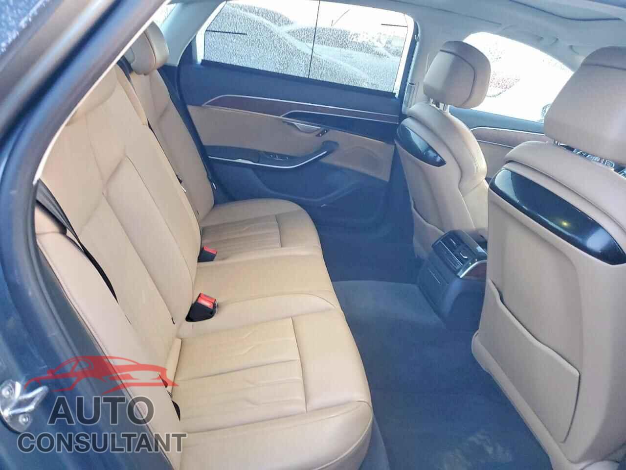 AUDI A8 2019 - WAU8DAF89KN010930