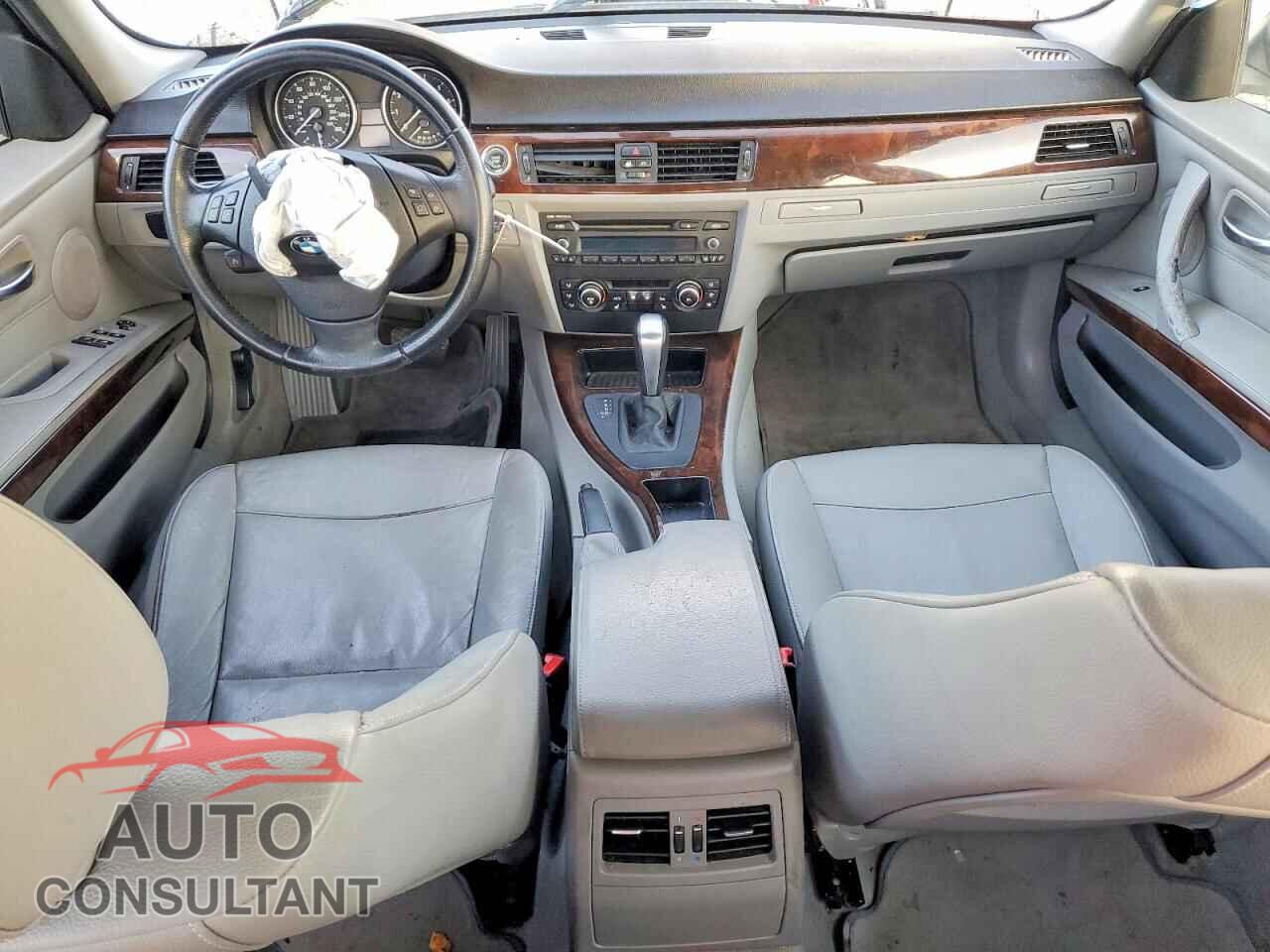 BMW 3 SERIES 2011 - WBAPH5G59BNM76210