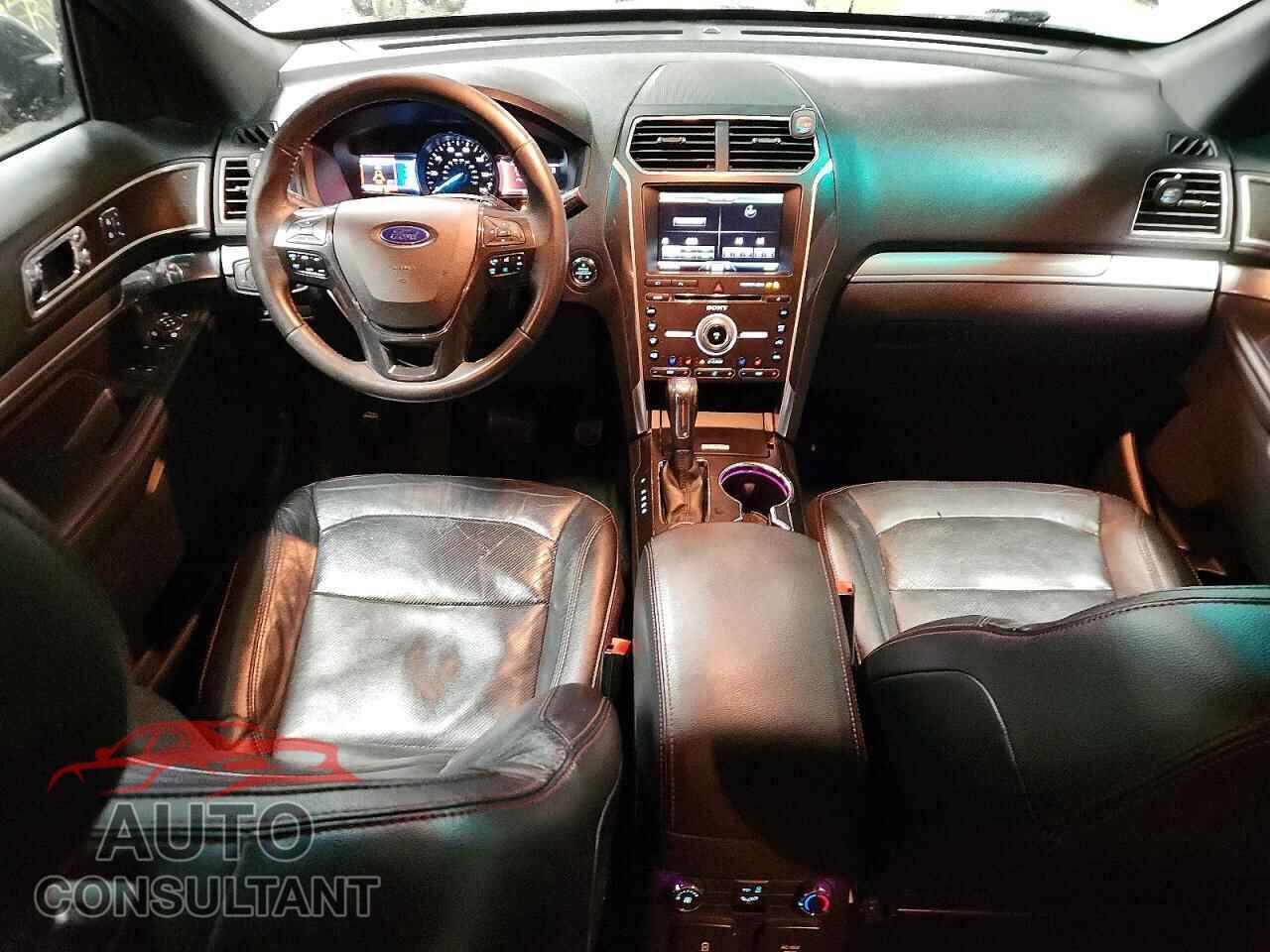 FORD EXPLORER 2016 - 1FM5K8GT2GGA17653
