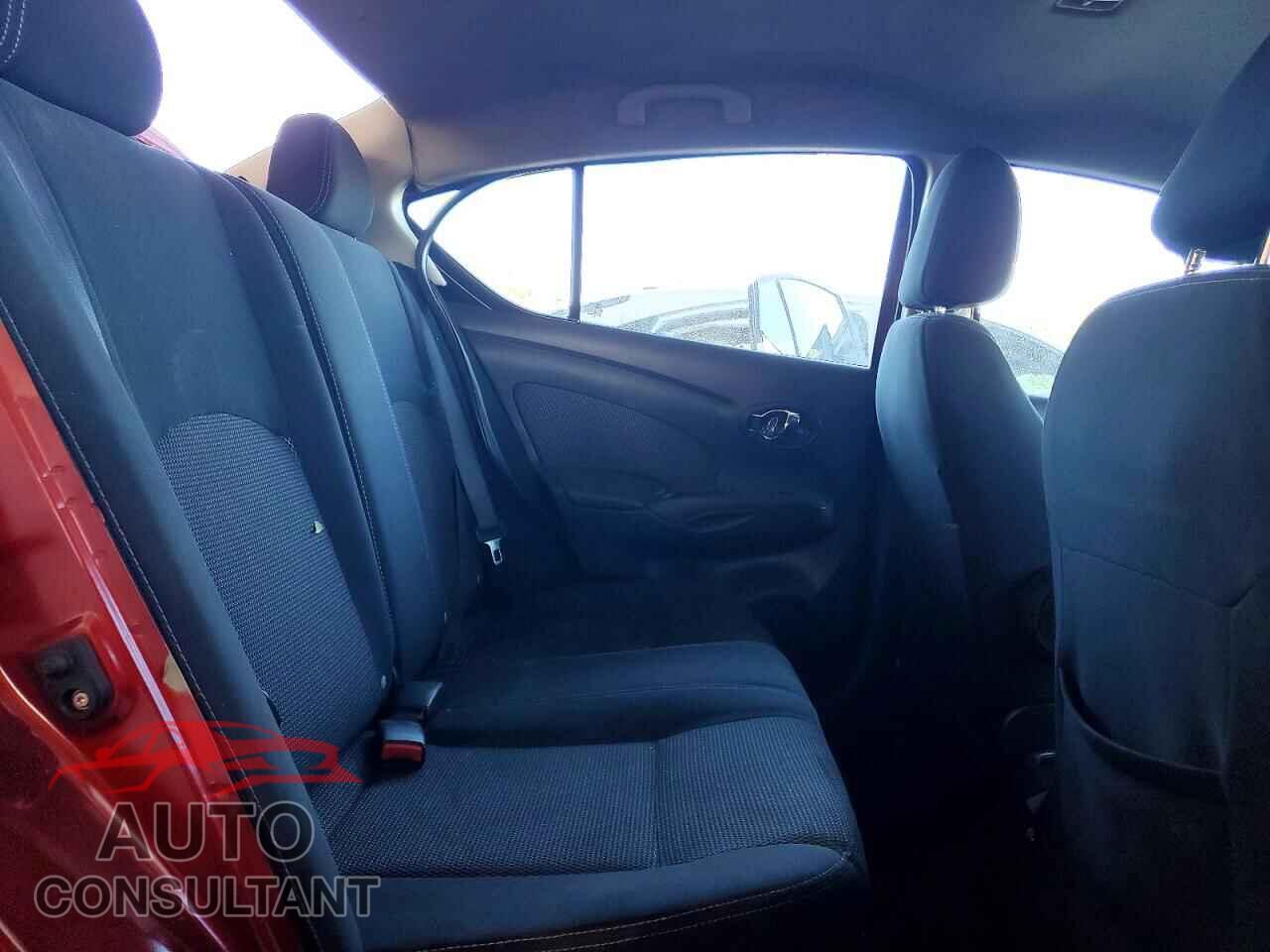 NISSAN VERSA 2016 - 3N1CN7AP7GL856494
