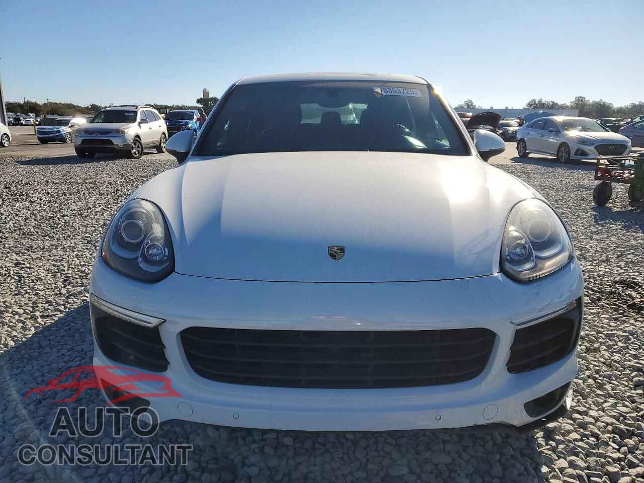 PORSCHE CAYENNE 2016 - WP1AA2A21GKA09784