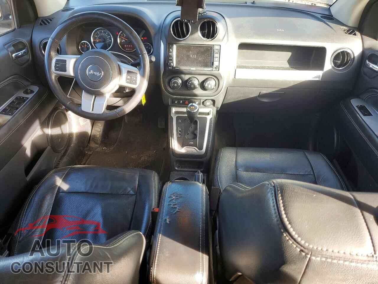 JEEP COMPASS 2017 - 1C4NJDEB3HD137183