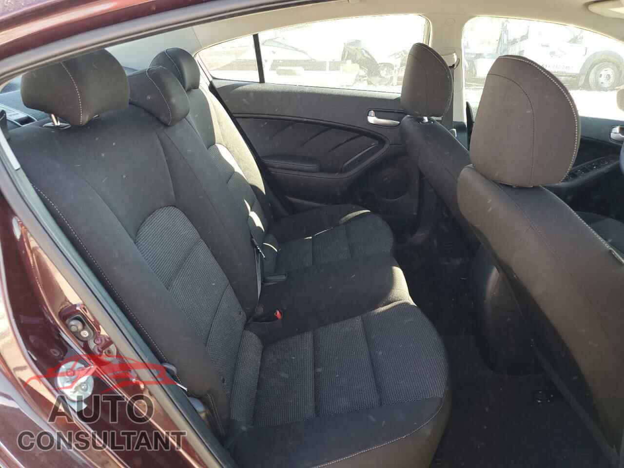 KIA FORTE 2017 - 3KPFK4A75HE046207