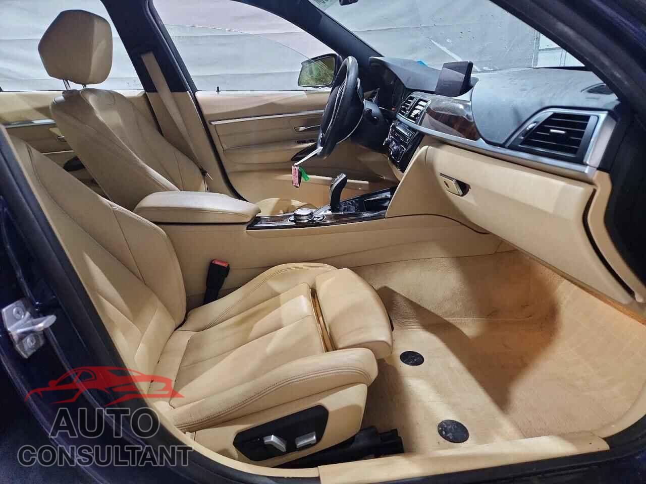 BMW 3 SERIES 2016 - WBA8E3G5XGNU05462