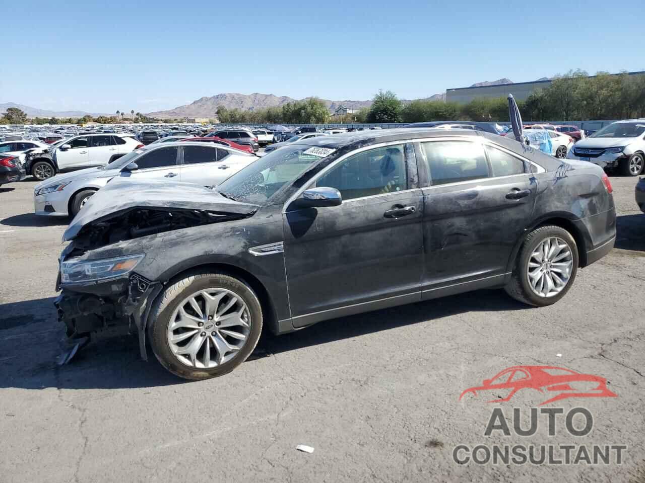 FORD TAURUS 2018 - 1FAHP2F82JG110313