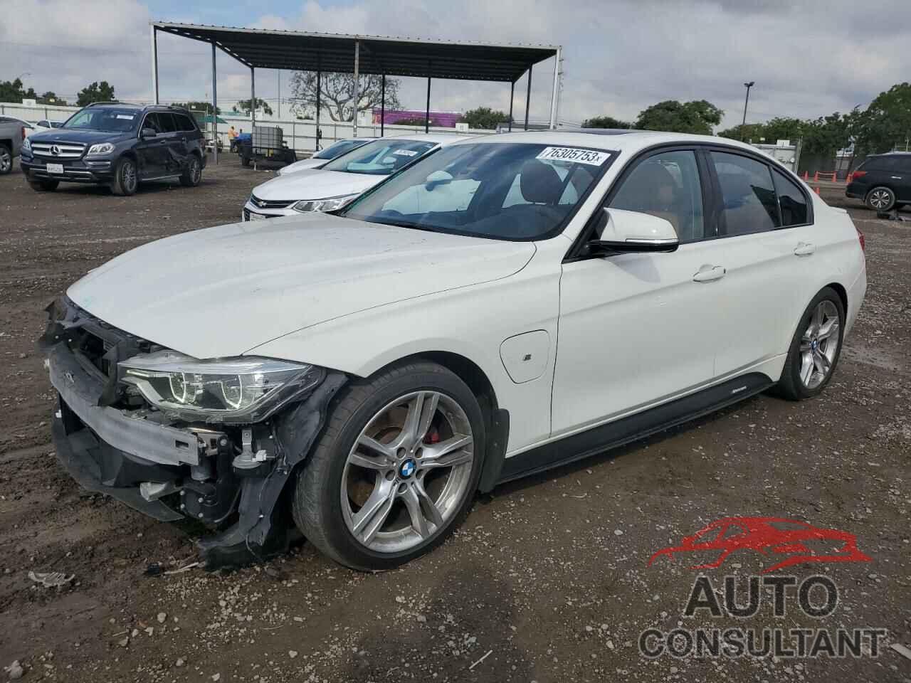 BMW 3 SERIES 2018 - WBA8E1C55JA171661