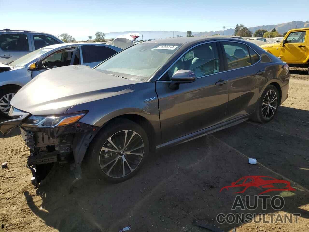 TOYOTA CAMRY 2019 - 4T1B21HK0KU519071