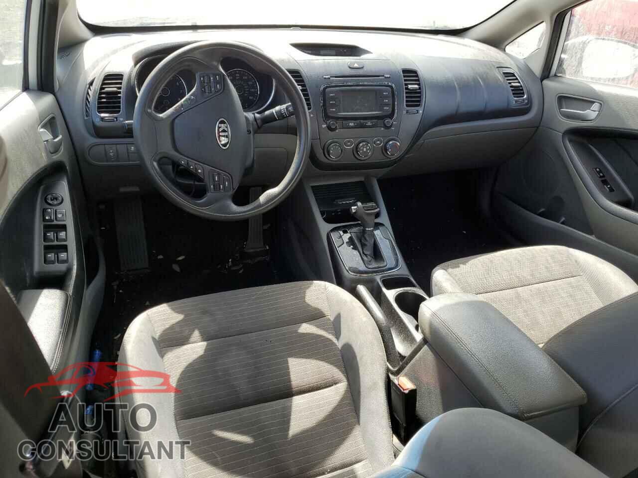 KIA FORTE 2017 - 3KPFL4A77HE108817
