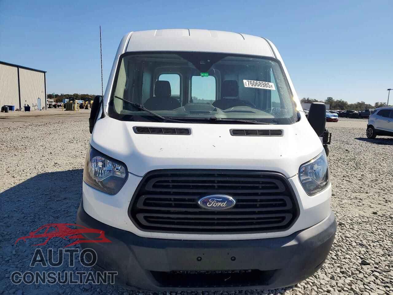 FORD TRANSIT 2019 - 1FTYR2CM4KKB83512
