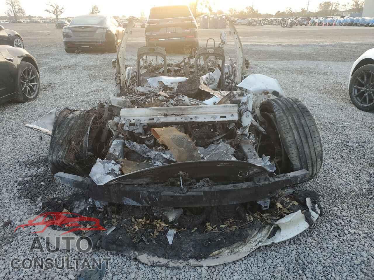 TESLA MODEL S 2021 - 5YJSA1E66MF453183