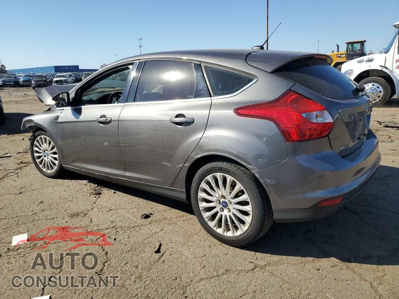 FORD FOCUS 2012 - 1FAHP3N20CL329042
