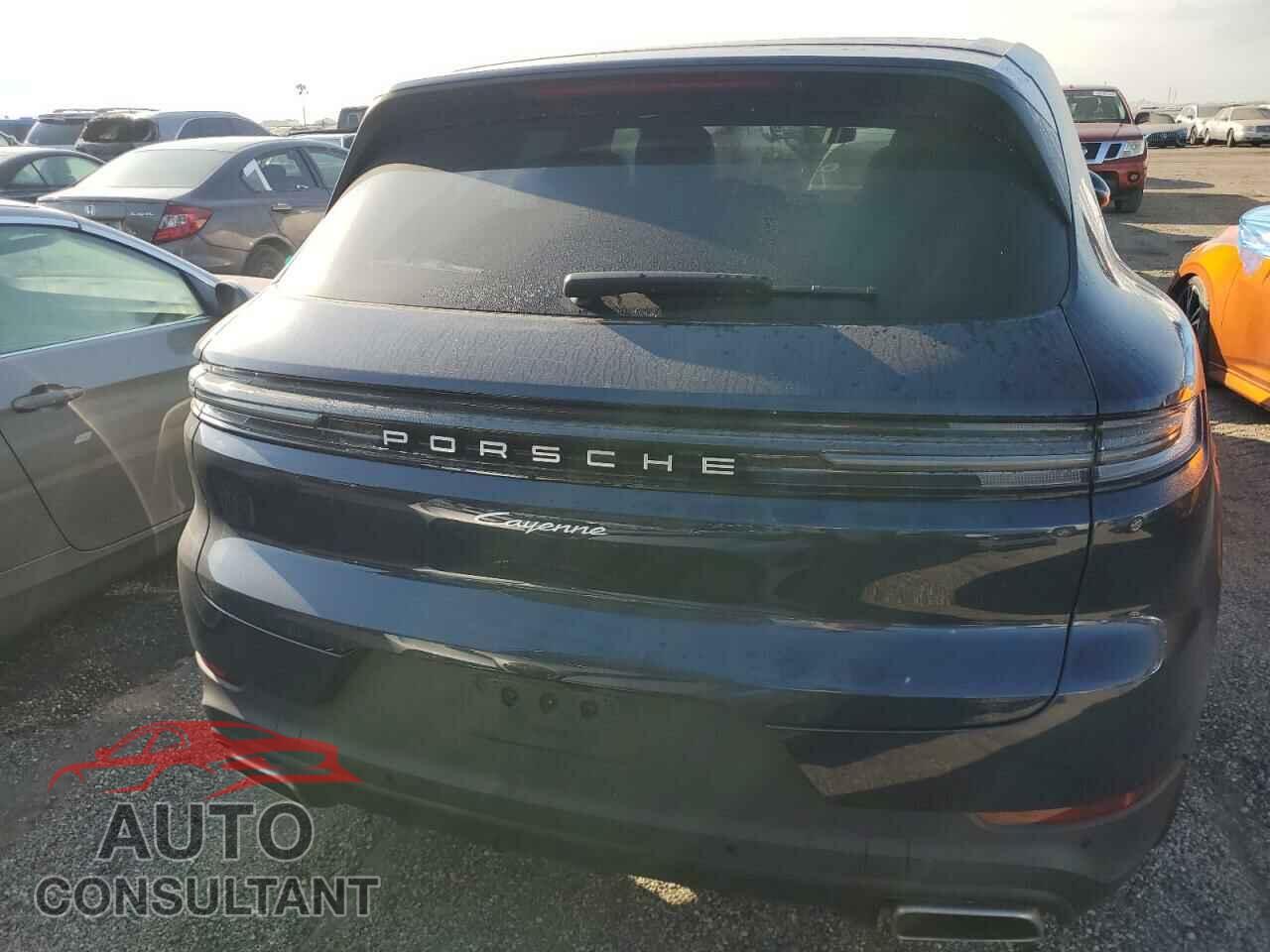 PORSCHE CAYENNE 2024 - WP1AA2AY7RDA01880