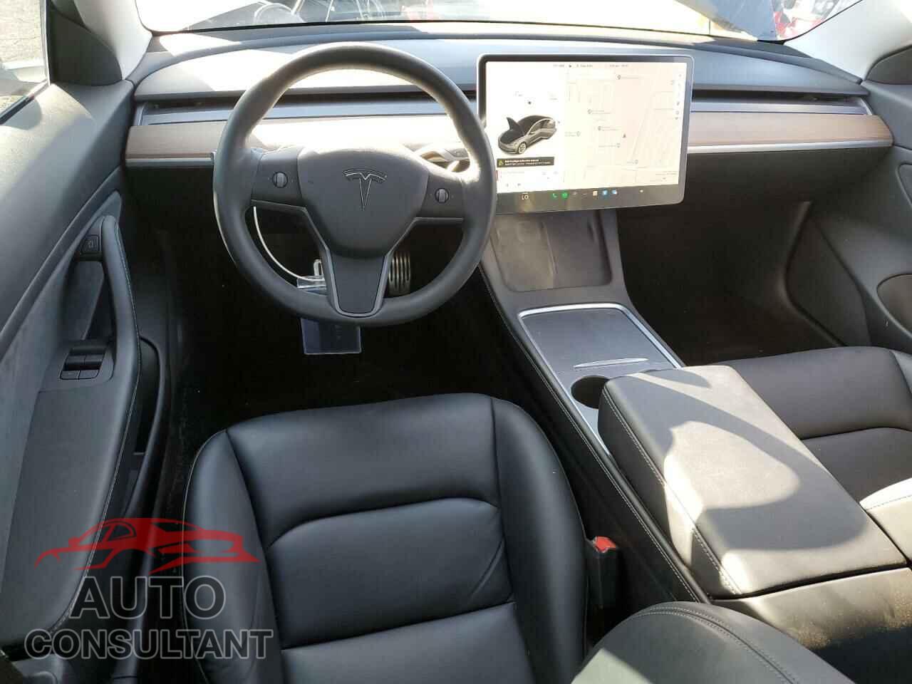 TESLA MODEL 3 2021 - 5YJ3E1EBXMF938271
