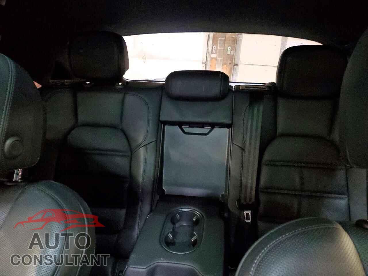 PORSCHE MACAN 2021 - WP1AF2A56MLB60248