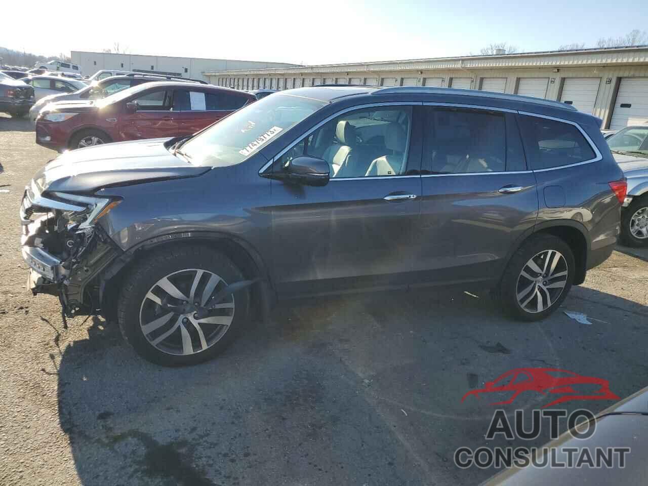 HONDA PILOT 2017 - 5FNYF6H93HB034776