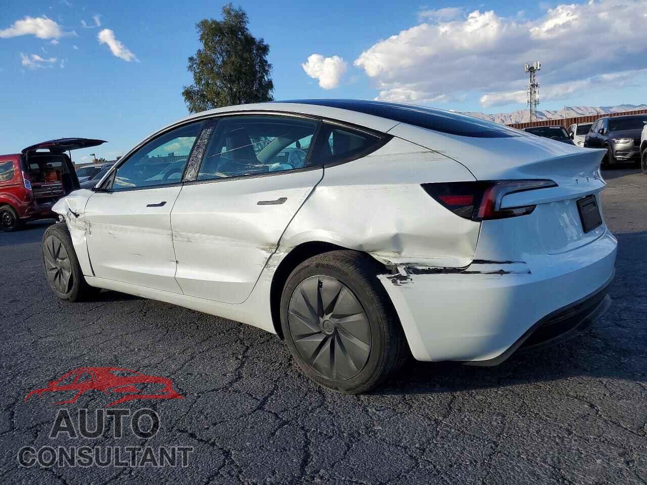 TESLA MODEL 3 2025 - 5YJ3E1EA4SF117347