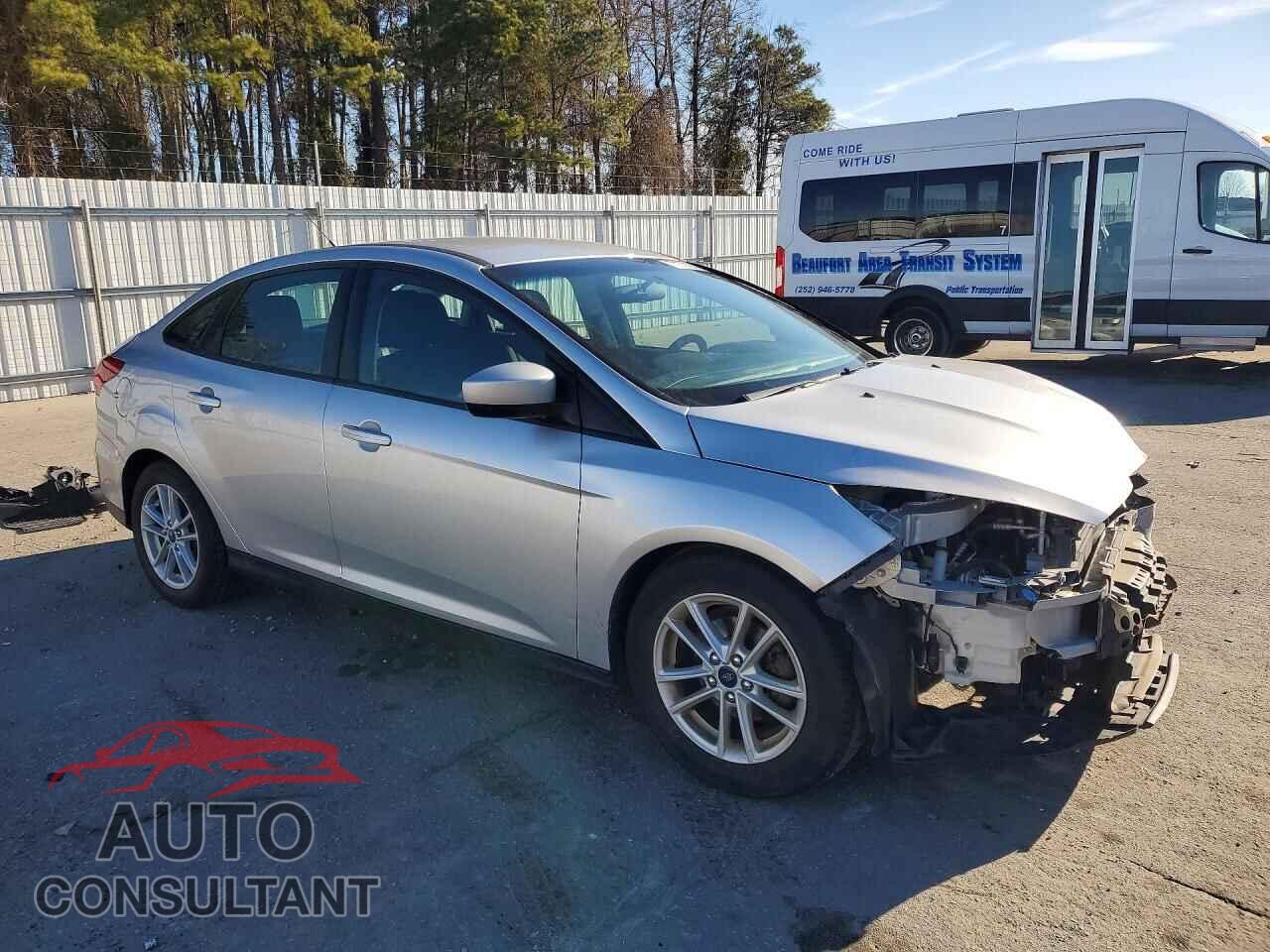 FORD FOCUS 2018 - 1FADP3F29JL272348