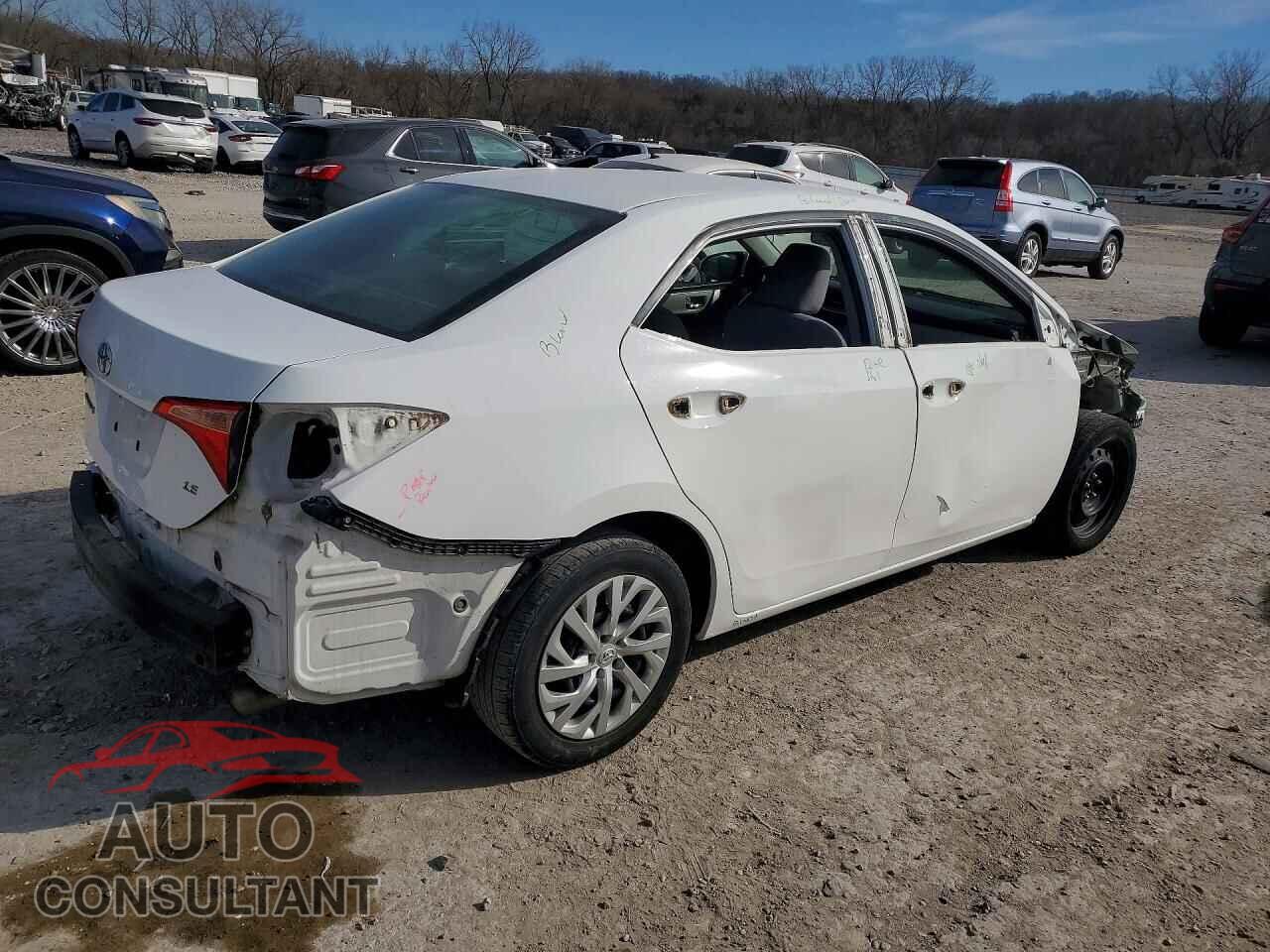 TOYOTA COROLLA 2017 - 2T1BURHEXHC814322