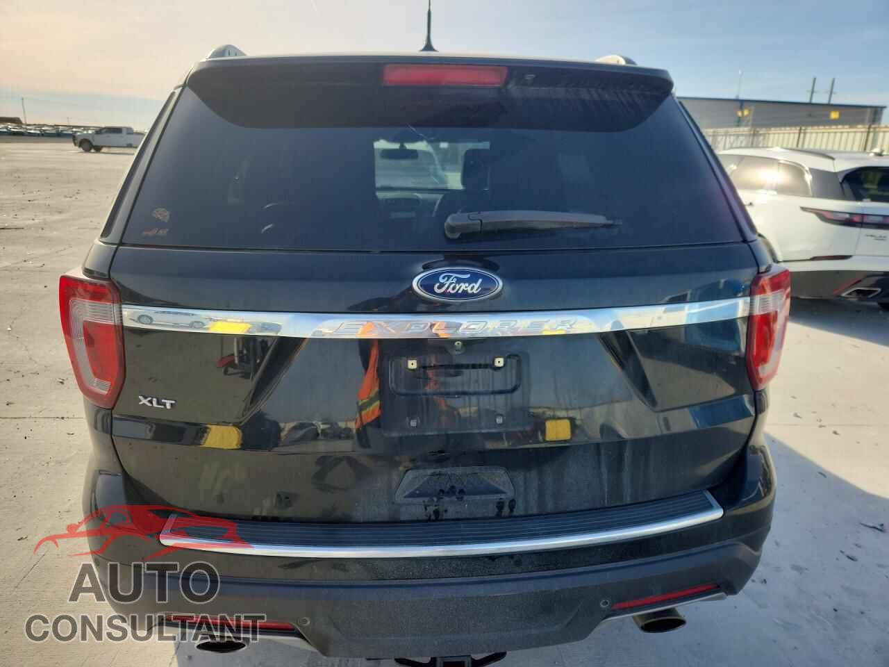 FORD EXPLORER 2018 - 1FM5K7D8XJGB99135