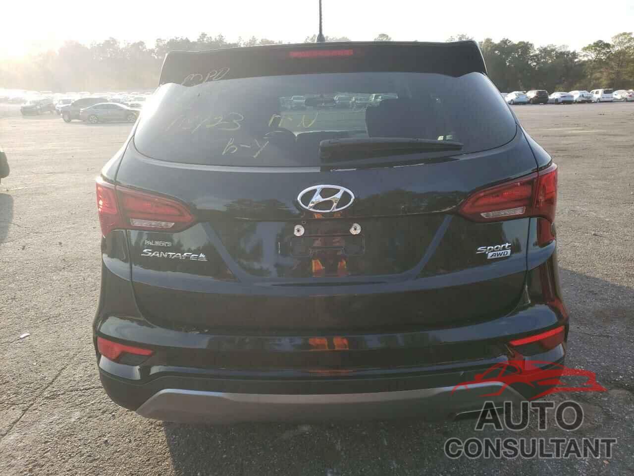 HYUNDAI SANTA FE 2018 - 5NMZTDLB5JH053457