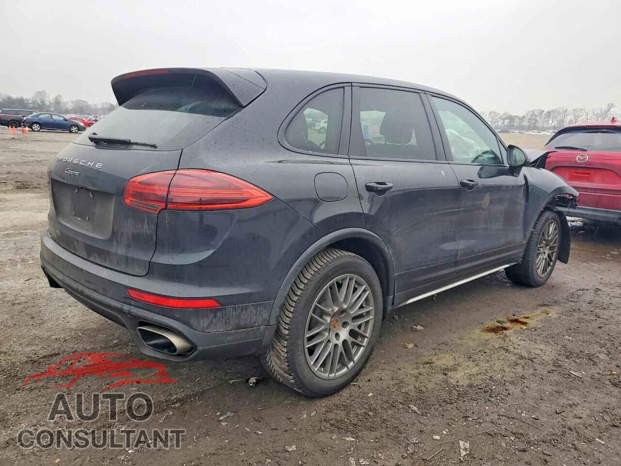PORSCHE CAYENNE 2017 - WP1AA2A22HKA81319