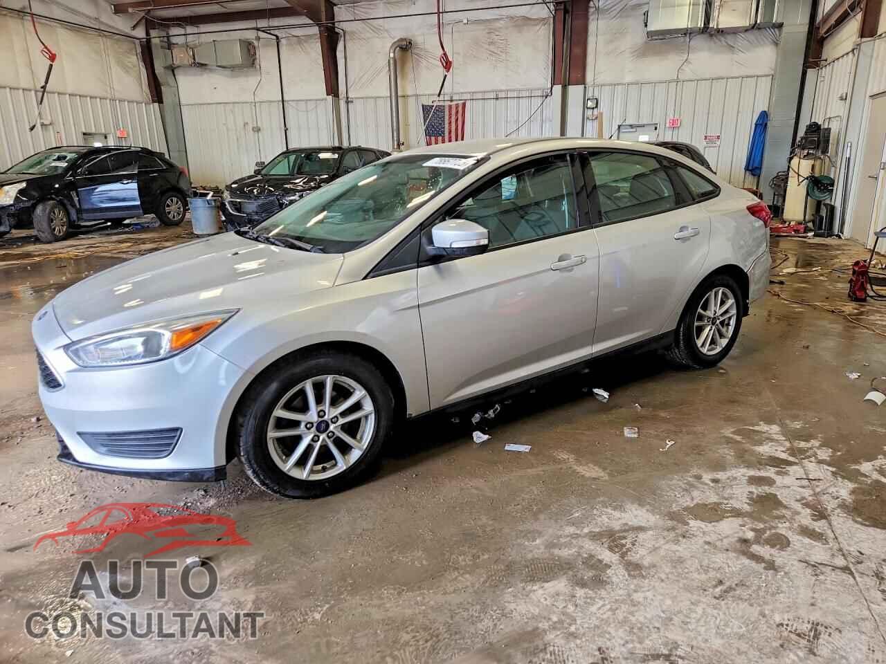 FORD FOCUS 2017 - 1FADP3F27HL314378