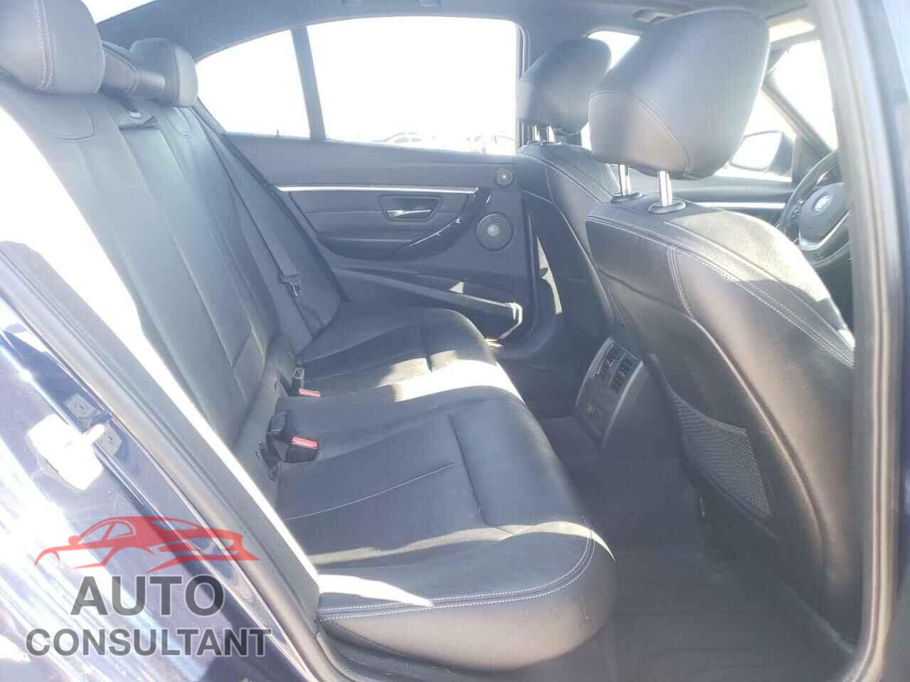 BMW 3 SERIES 2016 - WBA8B3G59GNU34928