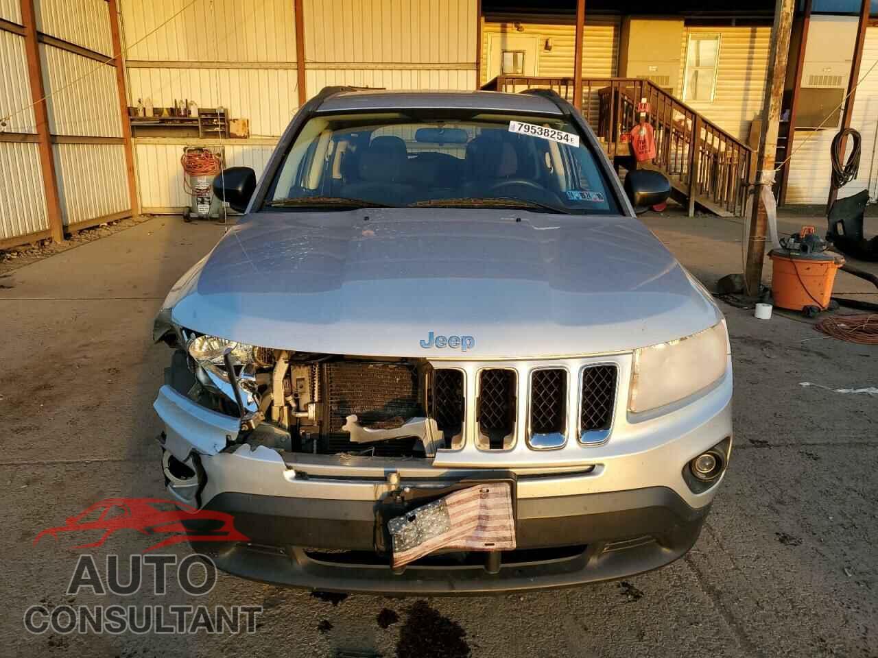 JEEP COMPASS 2011 - 1J4NF1FB9BD234811