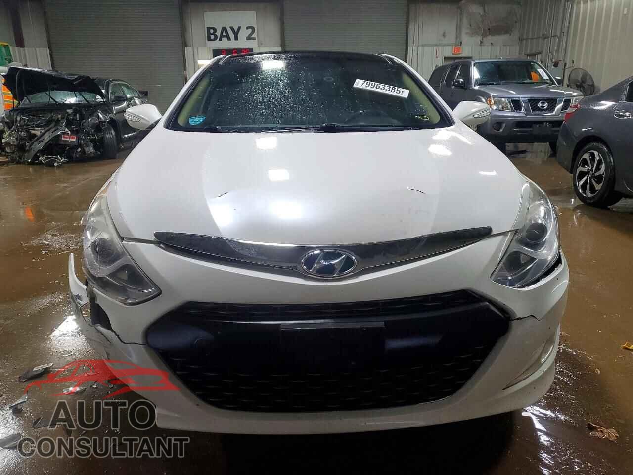 HYUNDAI SONATA 2012 - KMHEC4A45CA047217