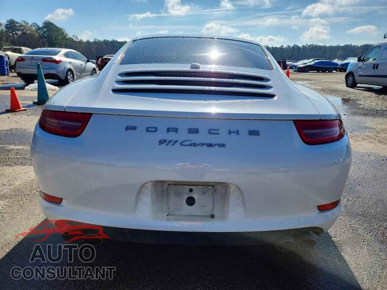 PORSCHE 911 2015 - WP0AA2A90FS106326