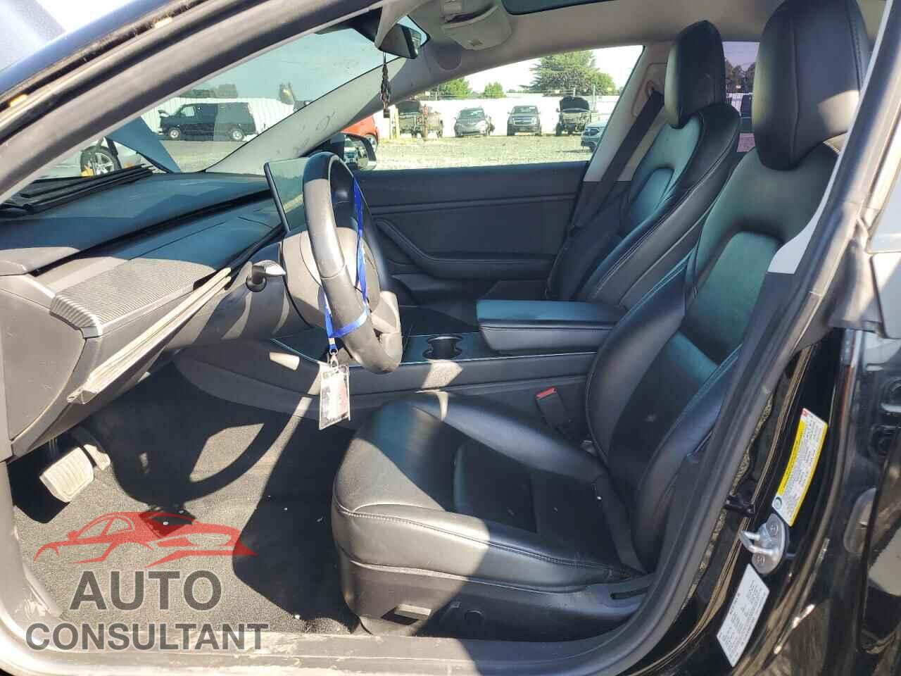 TESLA MODEL 3 2019 - 5YJ3E1EA0KF415703