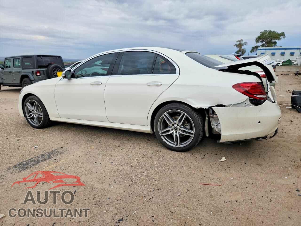MERCEDES-BENZ E-CLASS 2017 - WDDZF4KB9HA256192