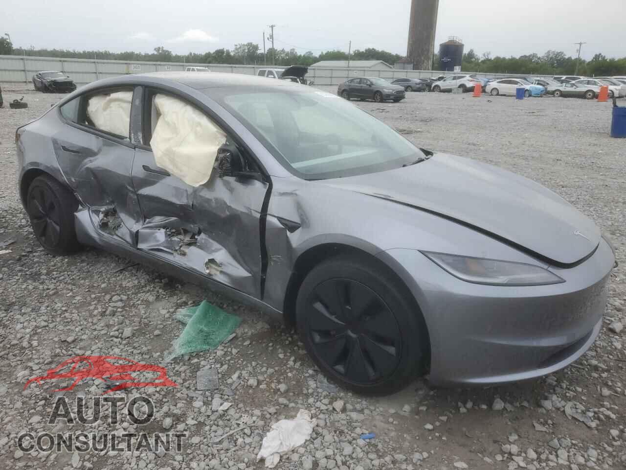 TESLA MODEL 3 2025 - 5YJ3E1EA2SF058475