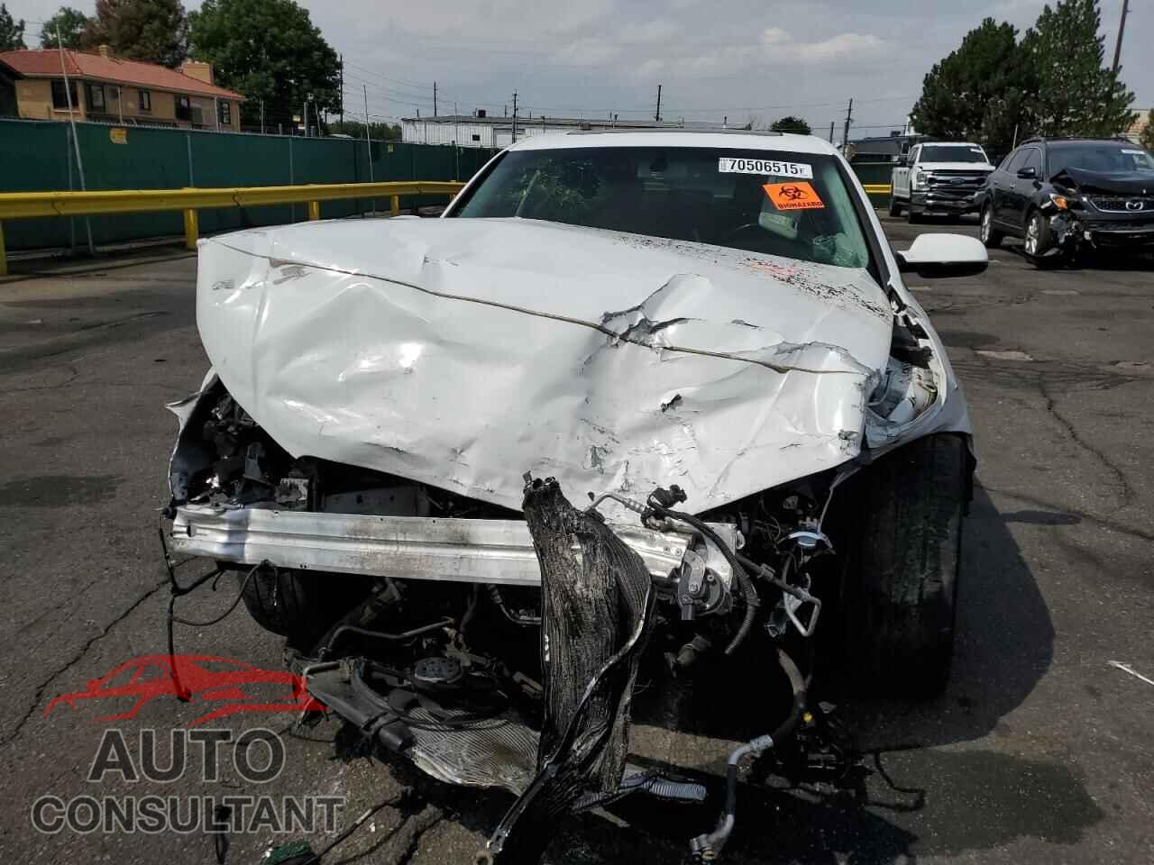 AUDI A4 2012 - WAUBFAFL7CN001052