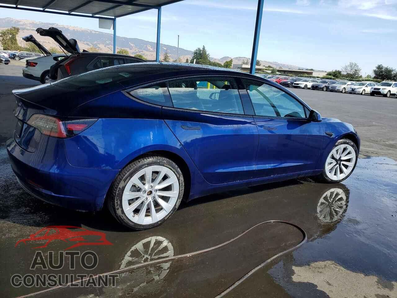 TESLA MODEL 3 2023 - 5YJ3E1EA1PF447129